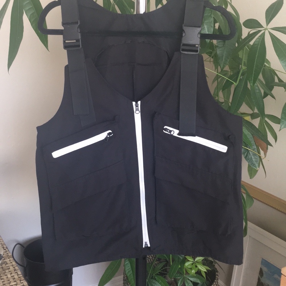 Cargo Vest - Perfect Condition